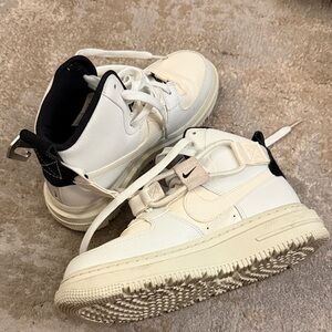 Nike White and Black High-Top AirForce1